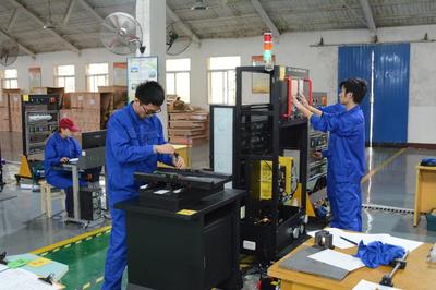 【省赛专题报道】2017年湖北省职业院校技能大赛“电子产品设计与制作”、“数控机床装配调试与维修”赛项在我院成功举行