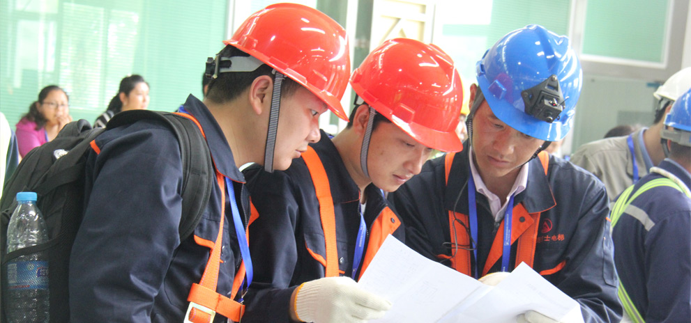 全国首届电梯安装工职业技能竞赛